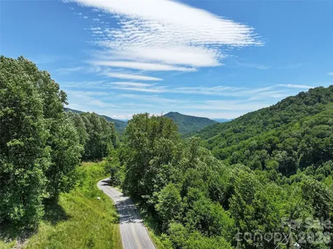 2426 Wesley Creek Road Clyde NC 28721
