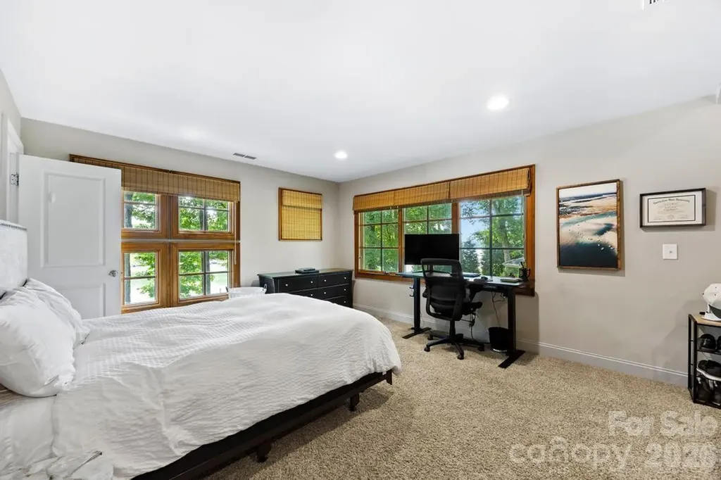 165 Woodstream Circle Mooresville NC 28117