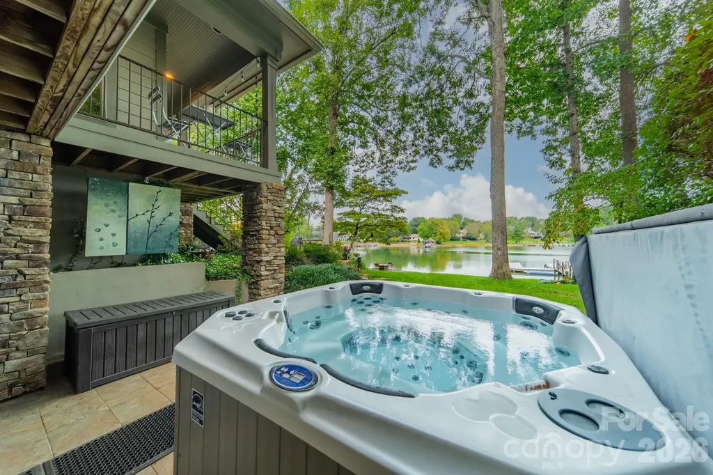 165 Woodstream Circle Mooresville NC 28117