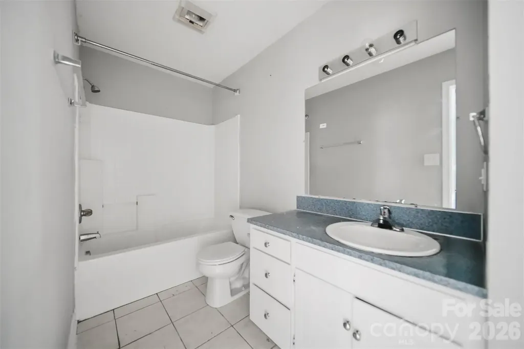 800 Horseshoe Lake Road Lincolnton NC 28092