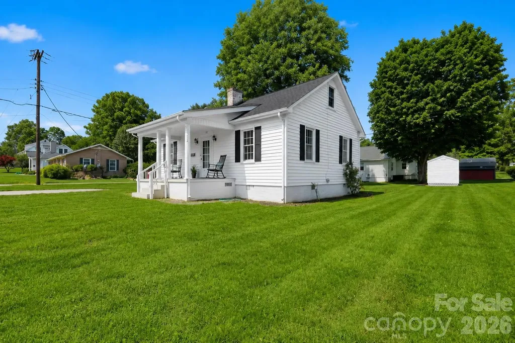 267 S Center Street Taylorsville NC 28681