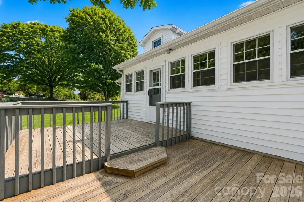 267 S Center Street Taylorsville NC 28681