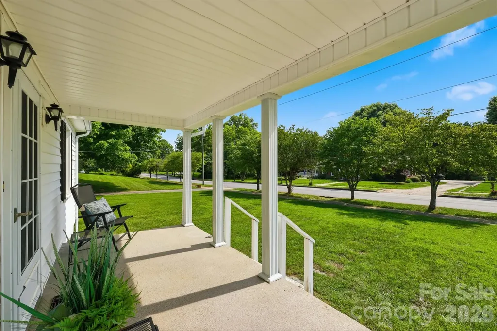 267 S Center Street Taylorsville NC 28681
