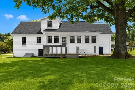 267 S Center Street Taylorsville NC 28681