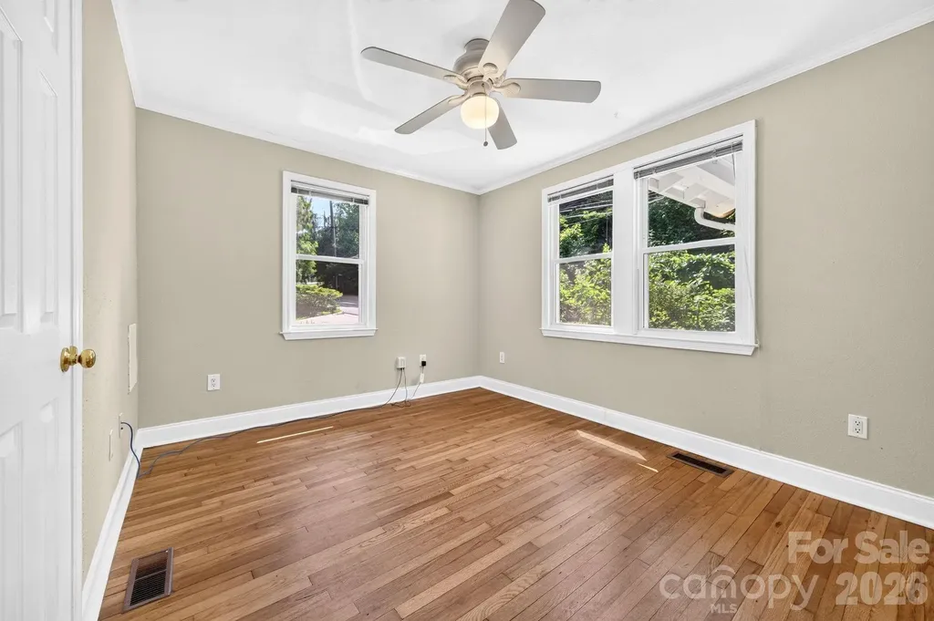 28 Chatham Road Asheville NC 28804