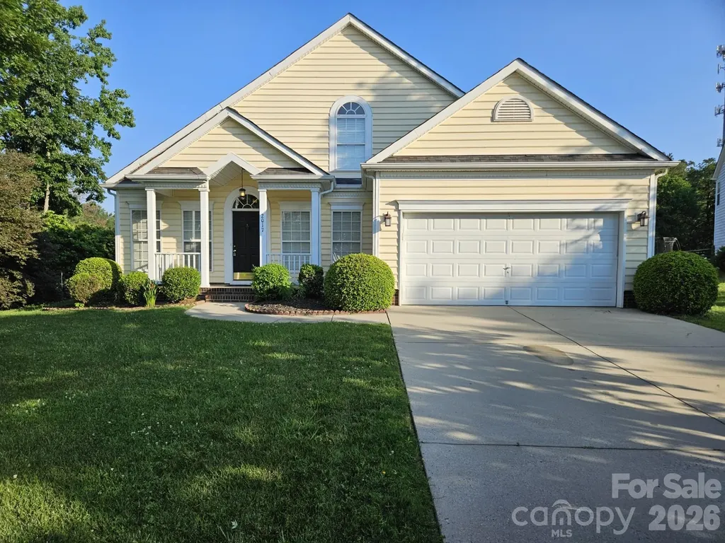 2017 Legend Creek Lane Charlotte NC 28227