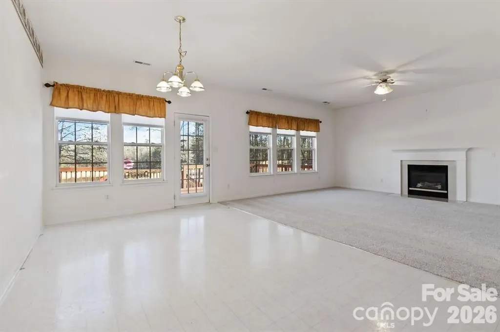 2017 Legend Creek Lane Charlotte NC 28227