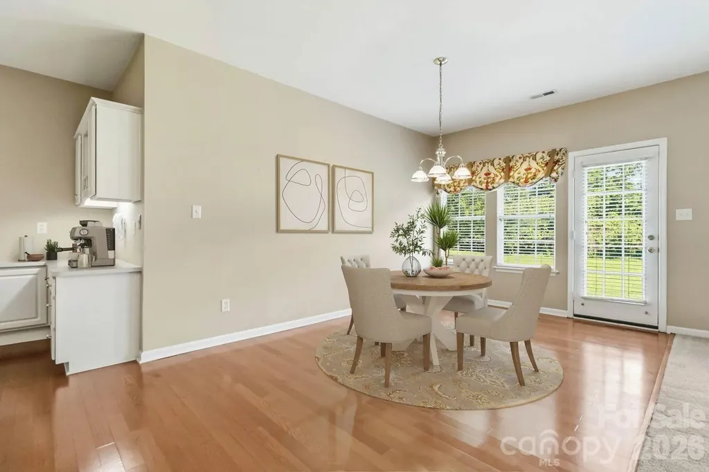 2017 Legend Creek Lane Charlotte NC 28227