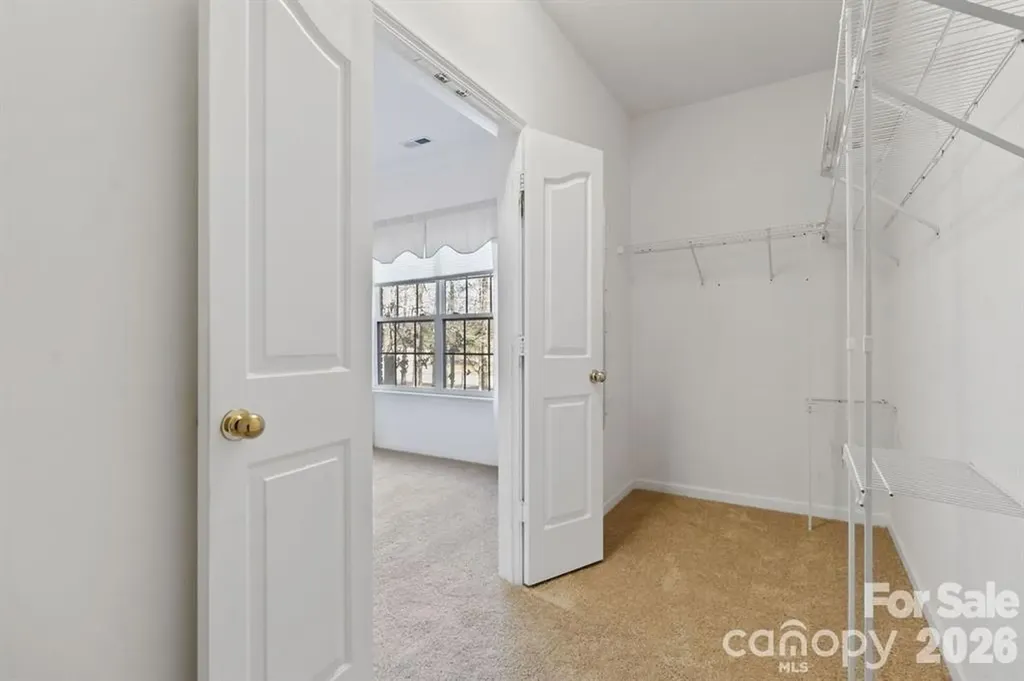 2017 Legend Creek Lane Charlotte NC 28227