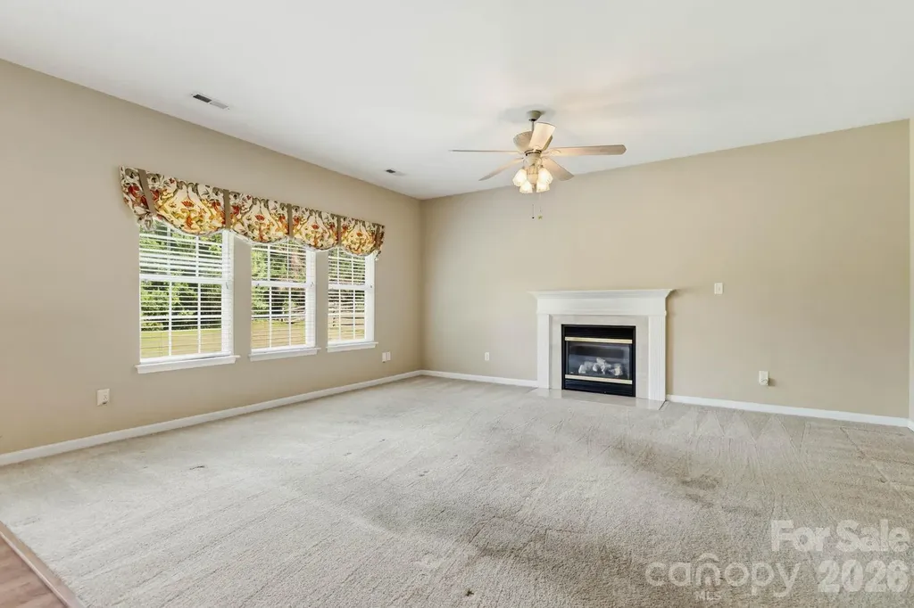2017 Legend Creek Lane Charlotte NC 28227