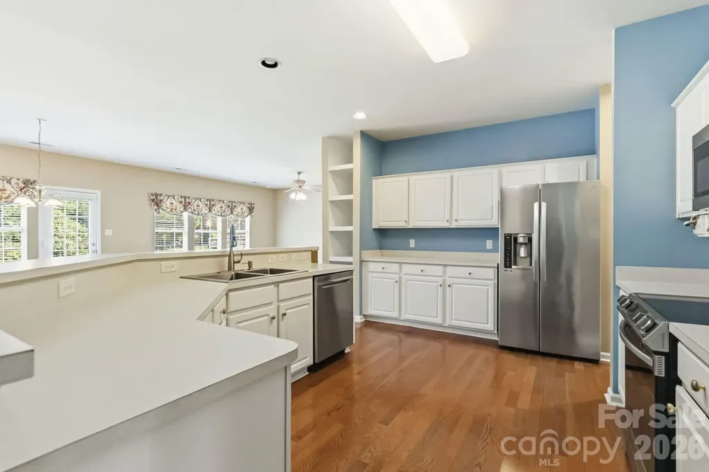2017 Legend Creek Lane Charlotte NC 28227