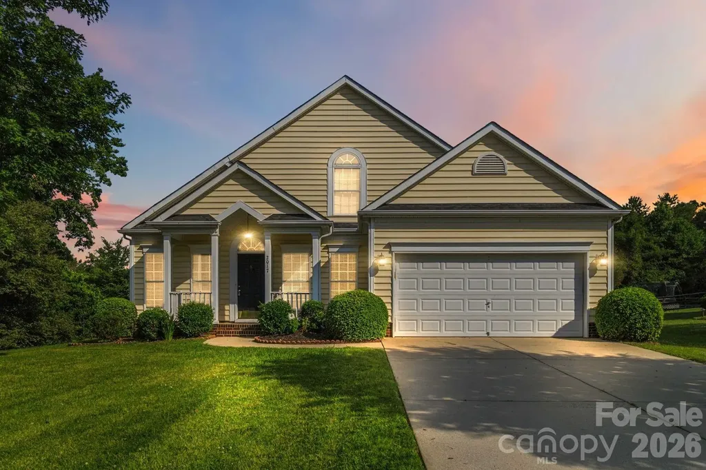 2017 Legend Creek Lane Charlotte NC 28227