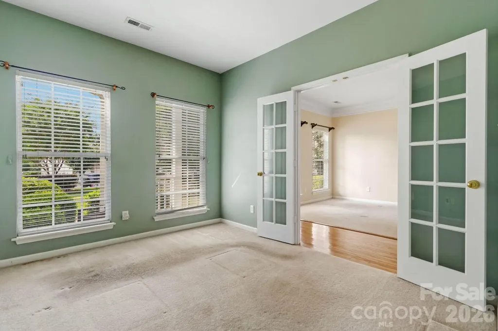 2017 Legend Creek Lane Charlotte NC 28227