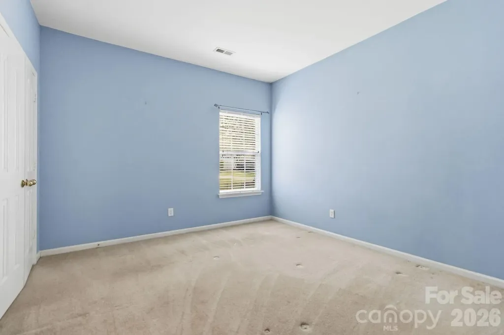 2017 Legend Creek Lane Charlotte NC 28227