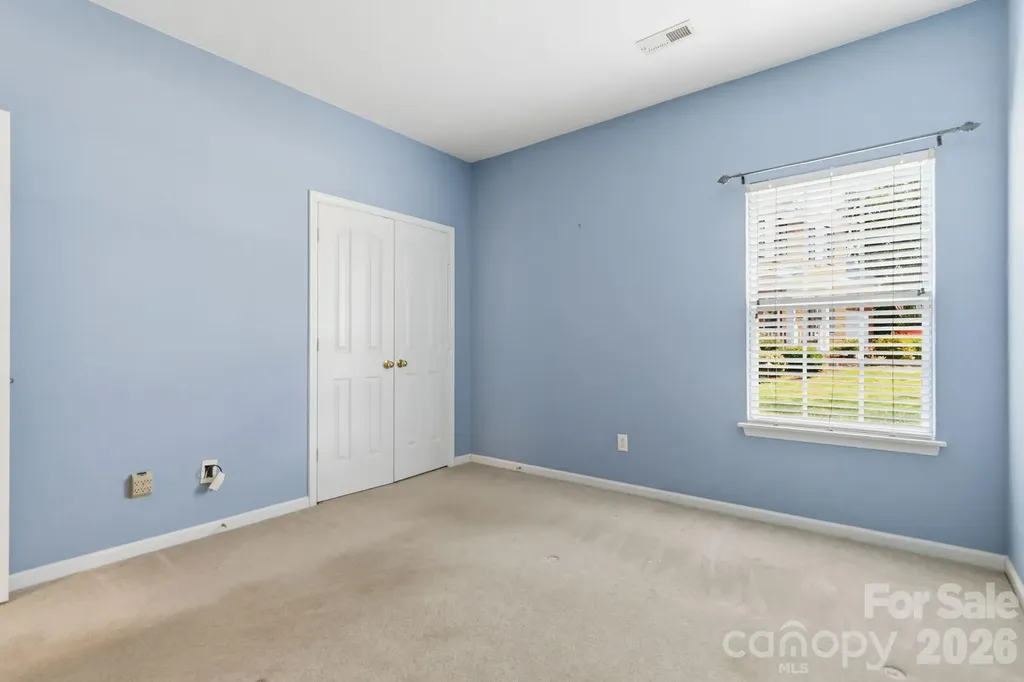 2017 Legend Creek Lane Charlotte NC 28227