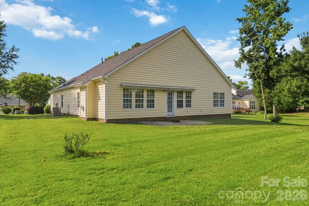 2017 Legend Creek Lane Charlotte NC 28227