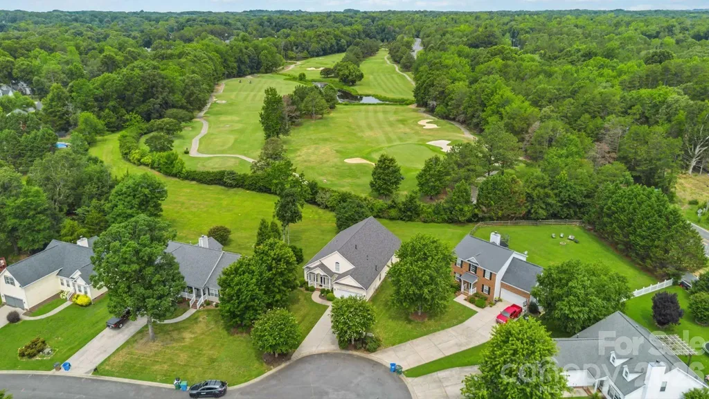 2017 Legend Creek Lane Charlotte NC 28227