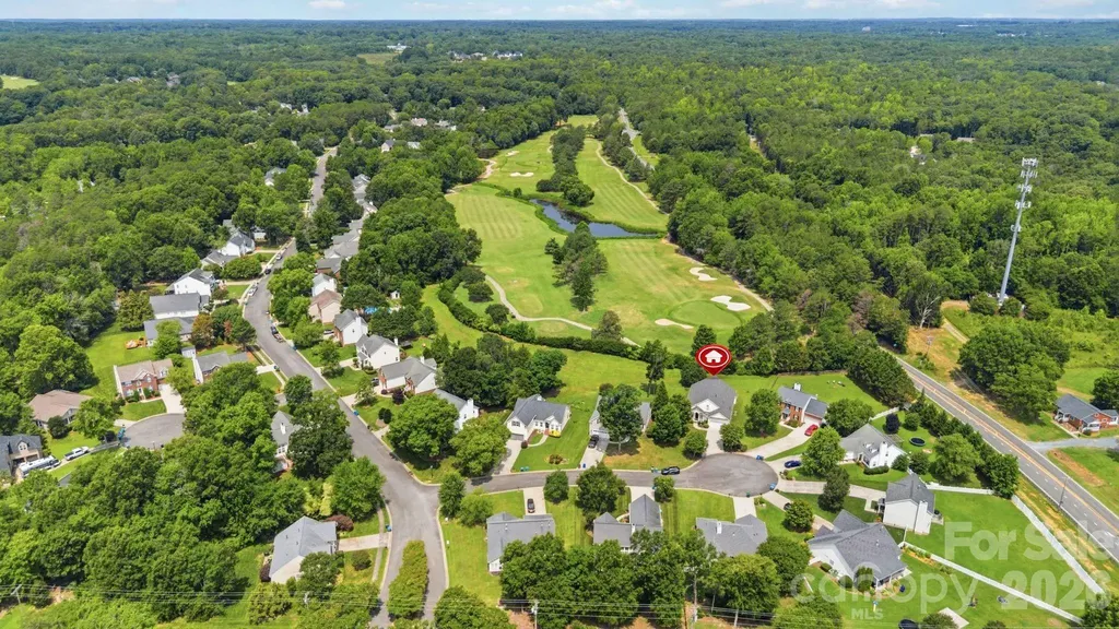 2017 Legend Creek Lane Charlotte NC 28227