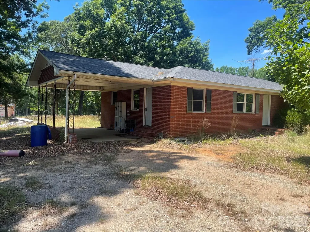 1143 Tyre Drive Salisbury NC 28146