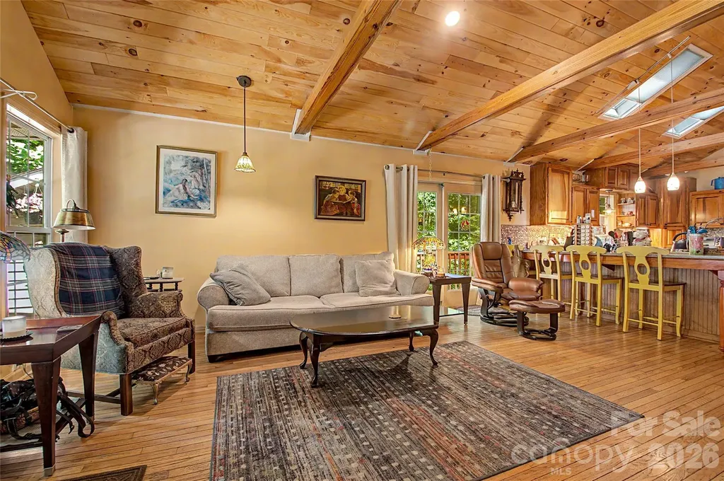 76 Winsome Trail Hendersonville NC 28739