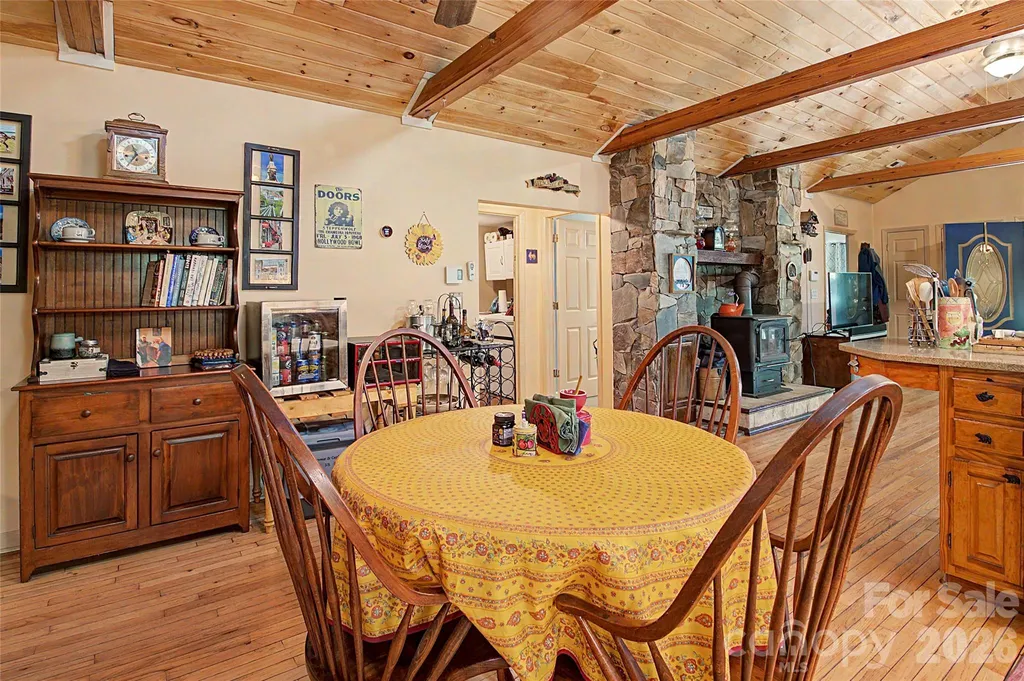 76 Winsome Trail Hendersonville NC 28739
