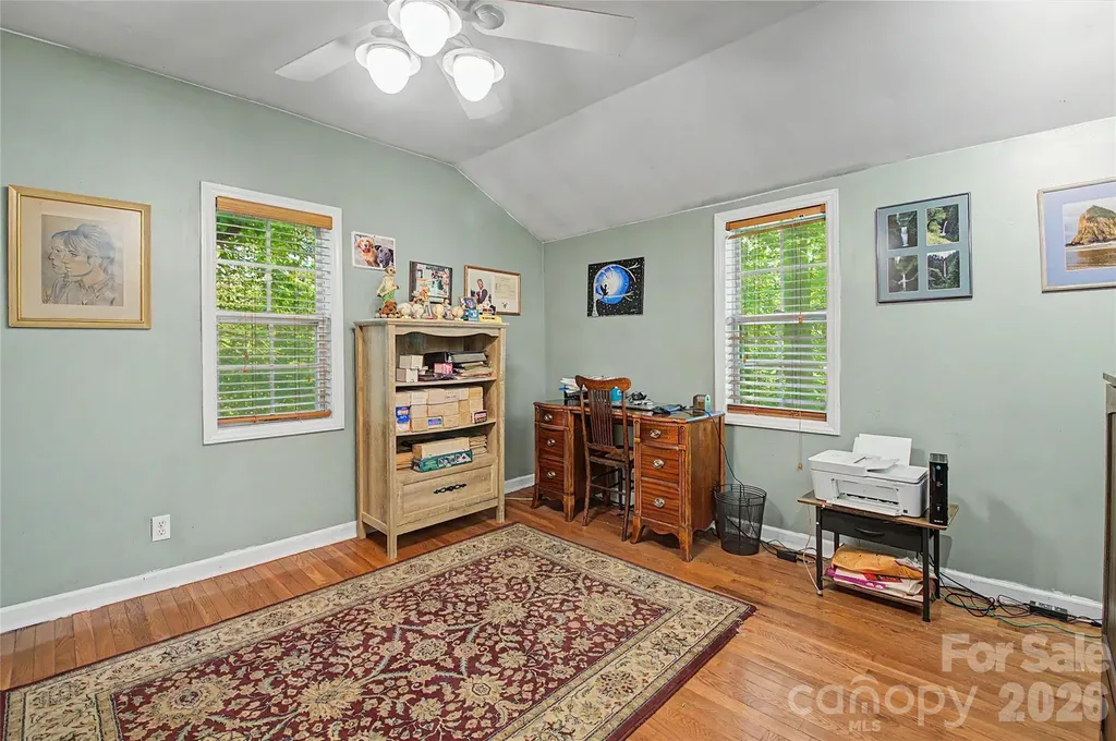 76 Winsome Trail Hendersonville NC 28739