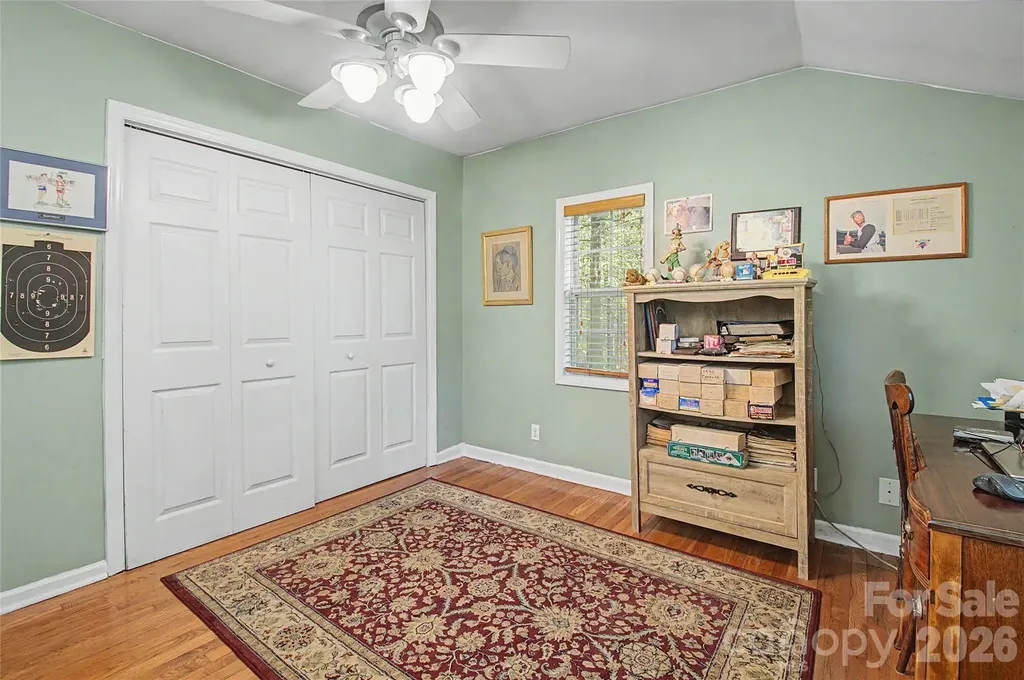 76 Winsome Trail Hendersonville NC 28739