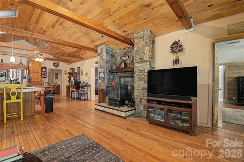 76 Winsome Trail Hendersonville NC 28739