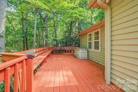 76 Winsome Trail Hendersonville NC 28739
