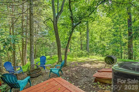 76 Winsome Trail Hendersonville NC 28739