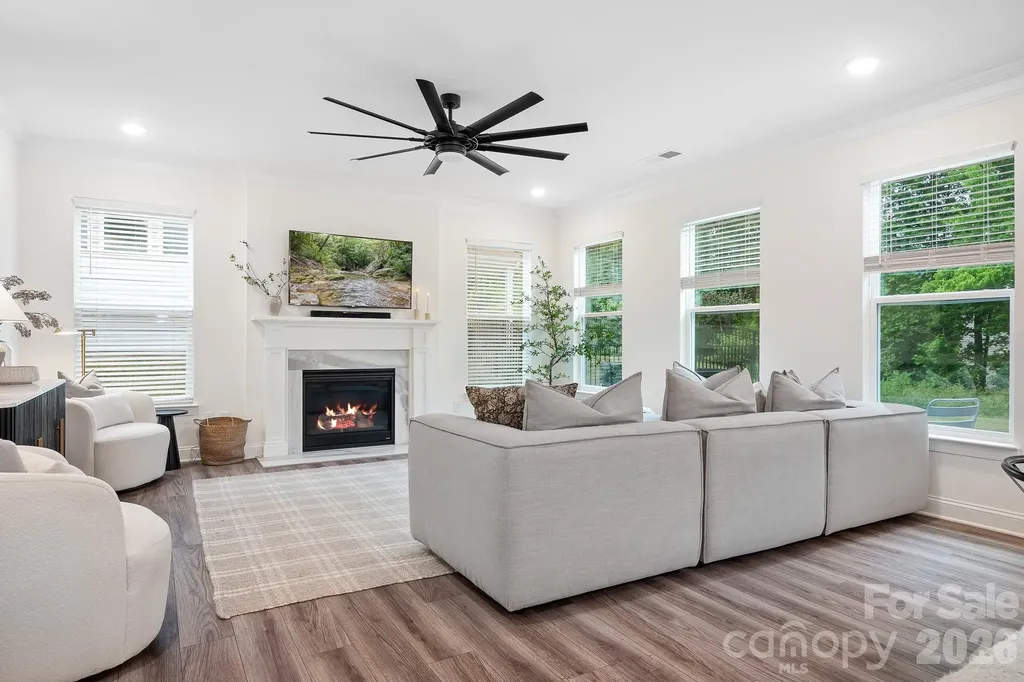 122 W Heart Pine Lane Statesville NC 28677