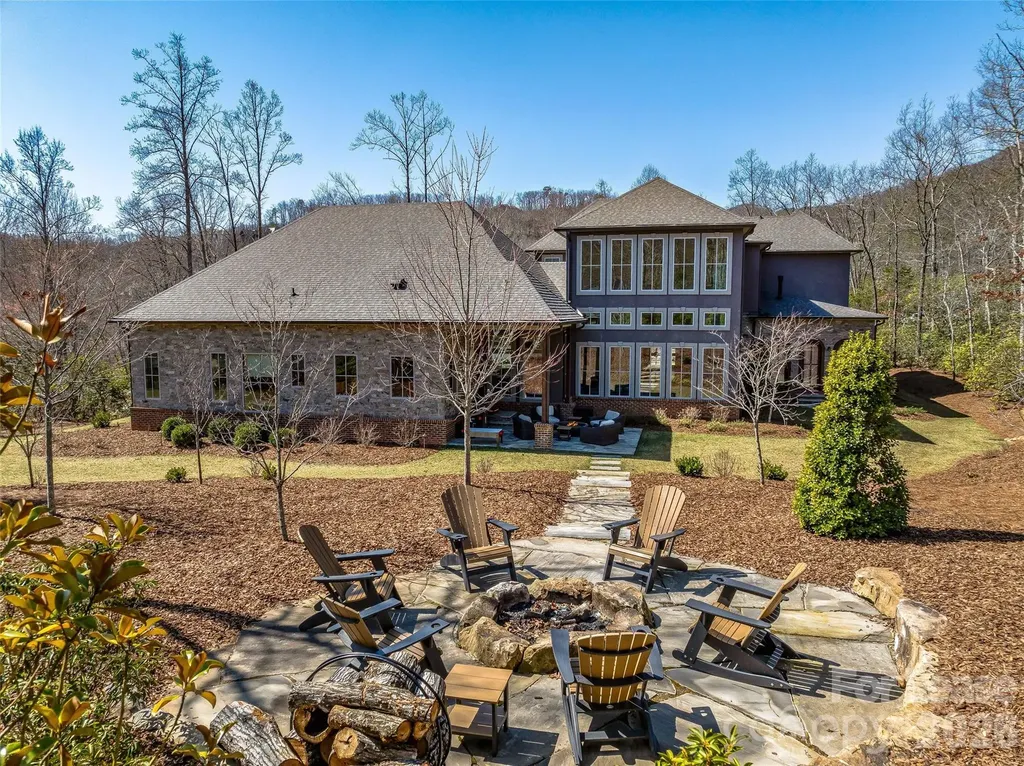 1905 White Tree Trail Arden NC 28704