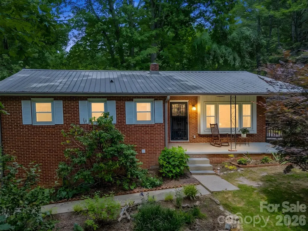 14 Penelope Street Black Mountain NC 28711