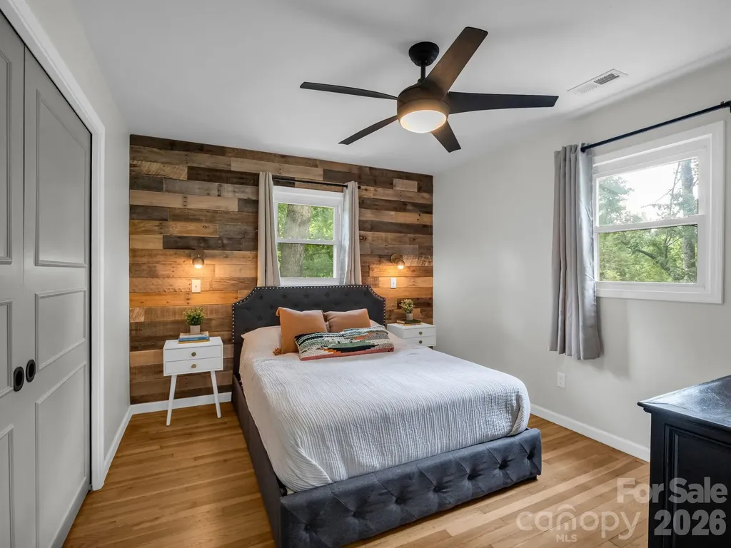 14 Penelope Street Black Mountain NC 28711