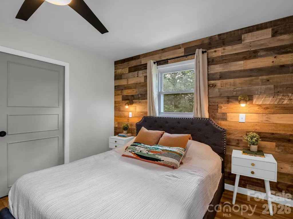 14 Penelope Street Black Mountain NC 28711