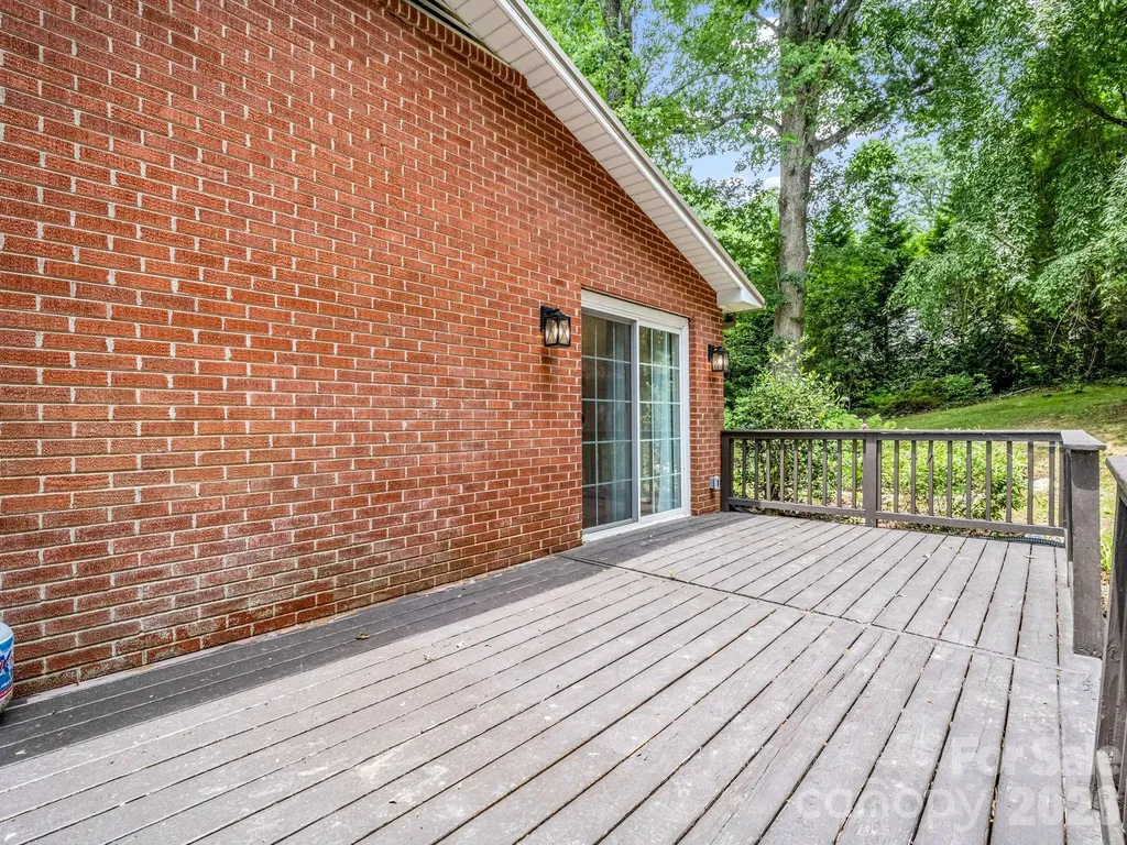 14 Penelope Street Black Mountain NC 28711