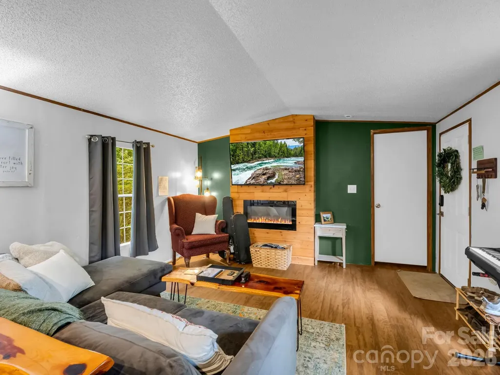 14 Penelope Street Black Mountain NC 28711