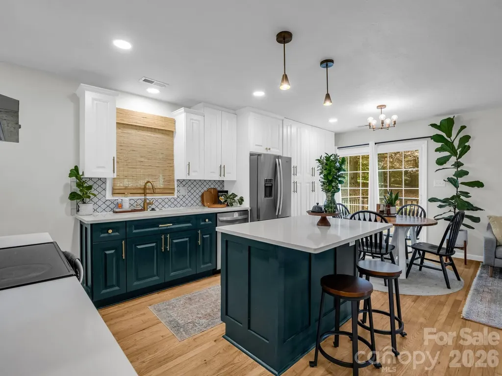 14 Penelope Street Black Mountain NC 28711