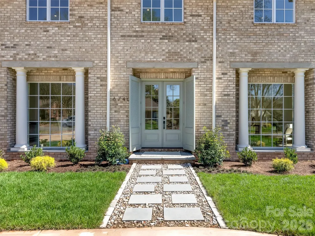 6740 Newhall Road Charlotte NC 28270