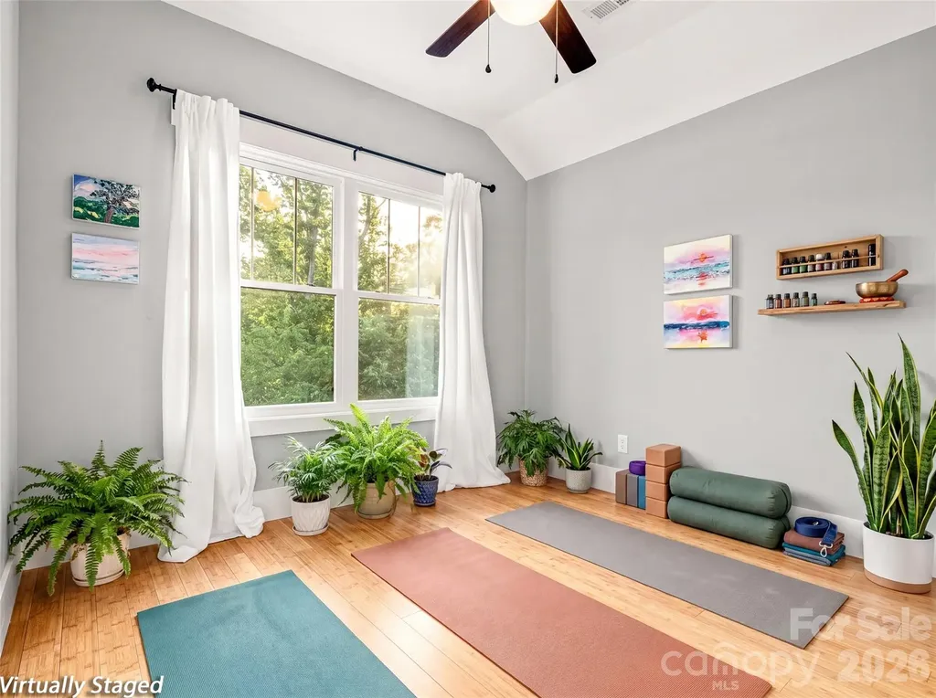 60 Mardell Circle Asheville NC 28806