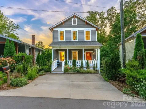 60 Mardell Circle Asheville NC 28806