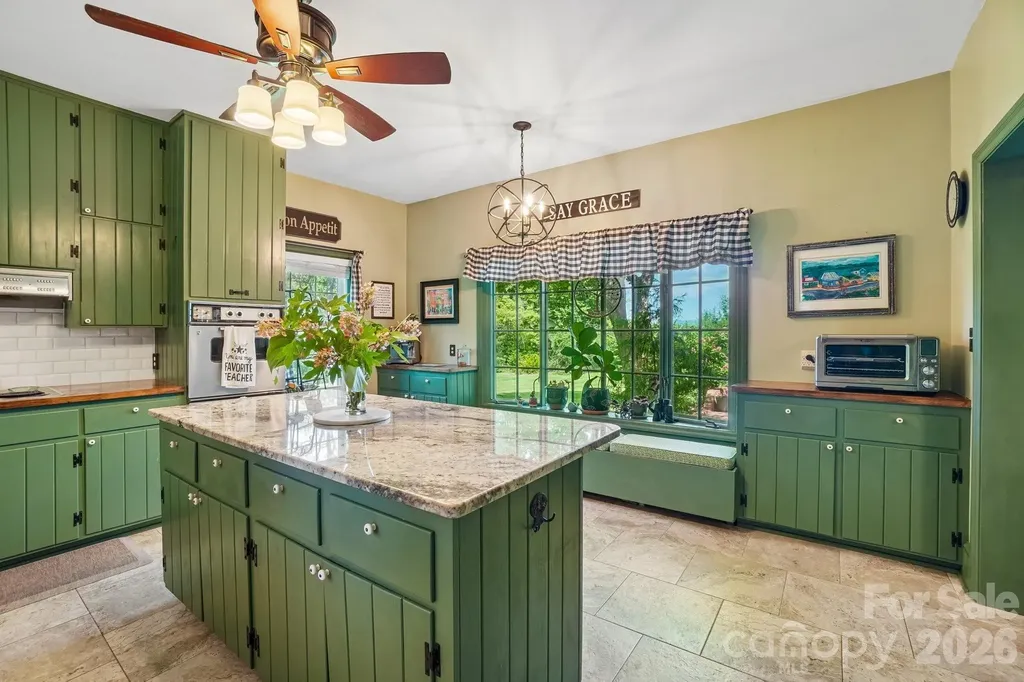 138 Woods End Road Rutherfordton NC 28139
