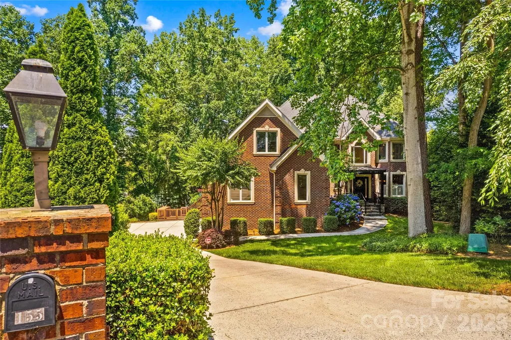 155 Lynn Cove Lane Mooresville NC 28117