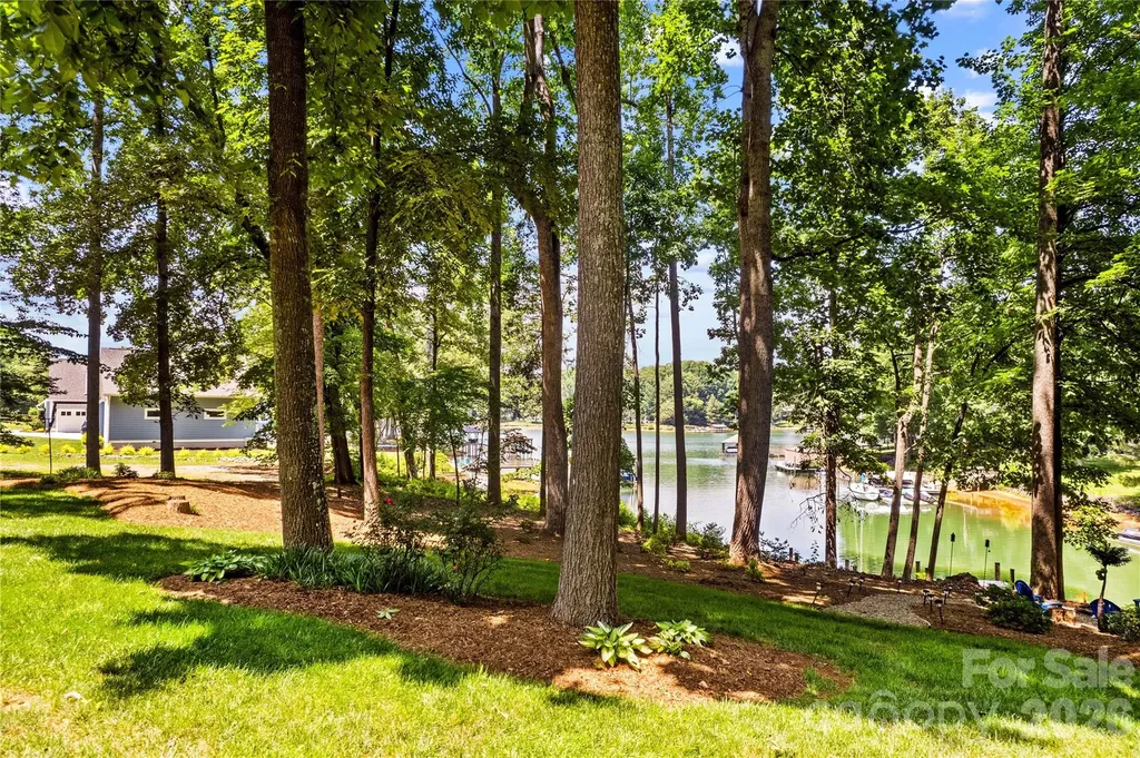 155 Lynn Cove Lane Mooresville NC 28117