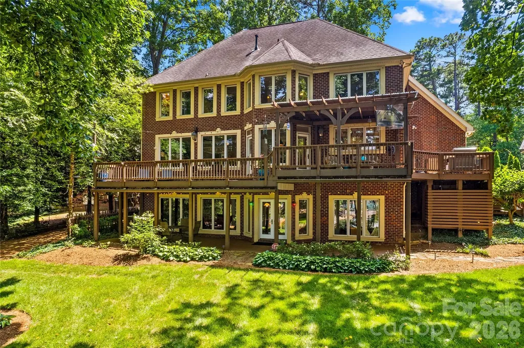155 Lynn Cove Lane Mooresville NC 28117