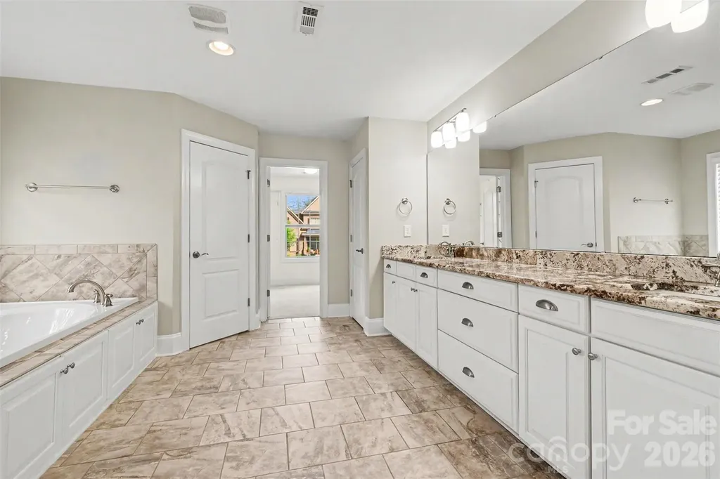 4016 Widgeon Way Waxhaw NC 28173