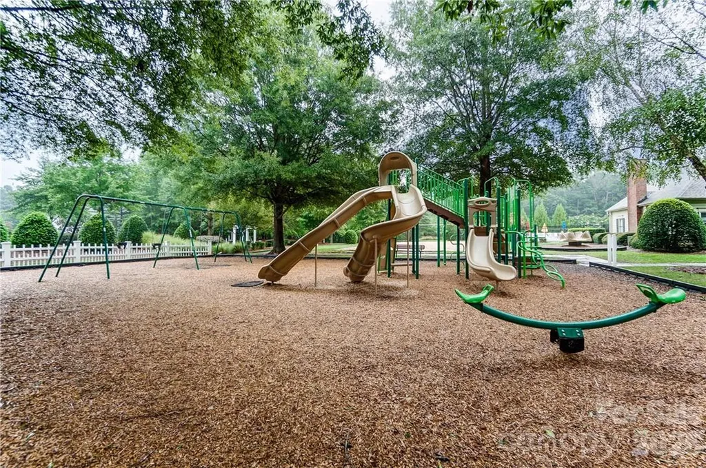 8920 Park Grove Street Huntersville NC 28078
