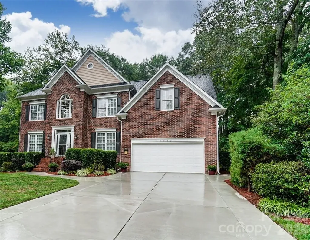 8920 Park Grove Street Huntersville NC 28078