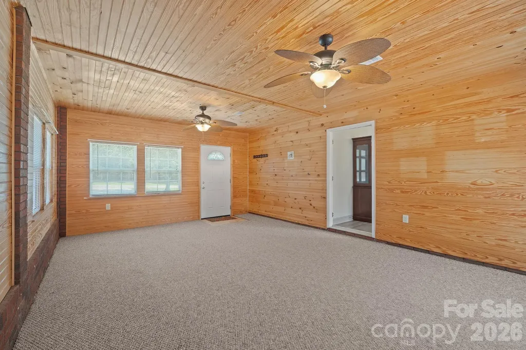114 Glenwood Valley Drive Harmony NC 28634