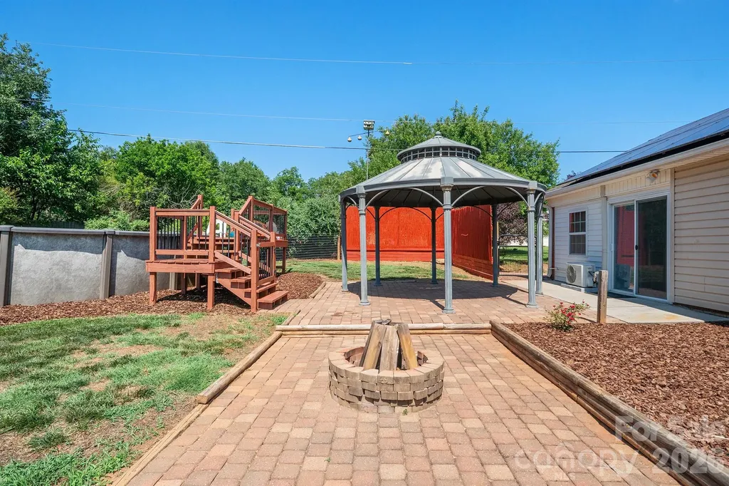 114 Glenwood Valley Drive Harmony NC 28634